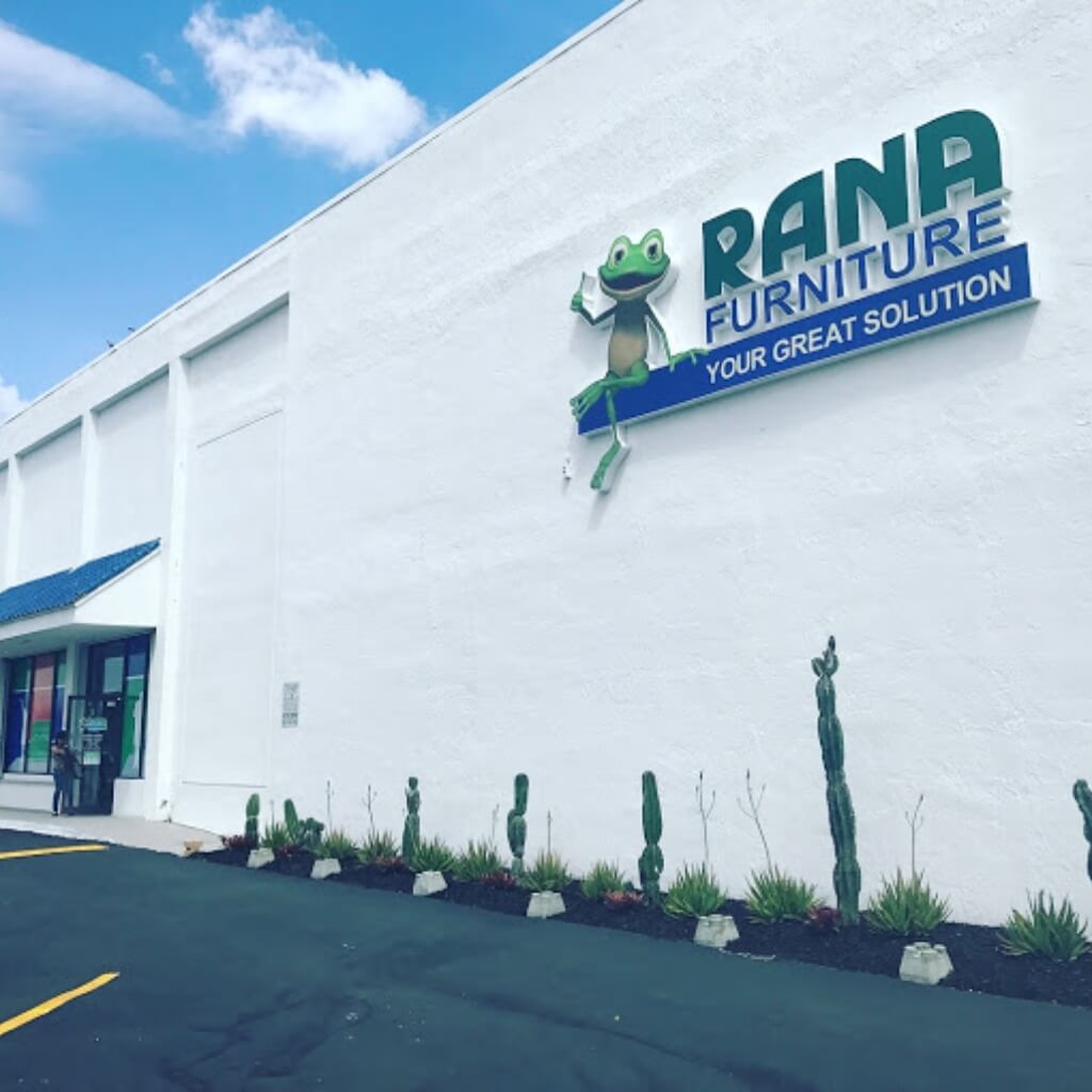 Rana Furniture Calle 8