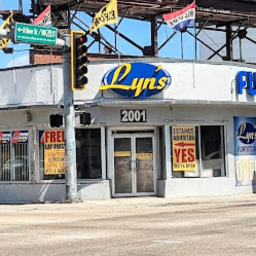 Lyn's Furniture & Mattress Miami