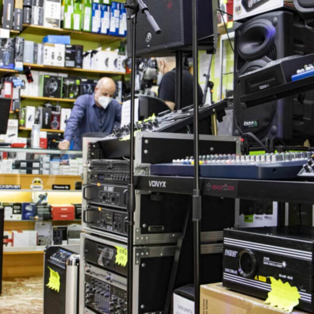 tienda electrónica cerca de mí