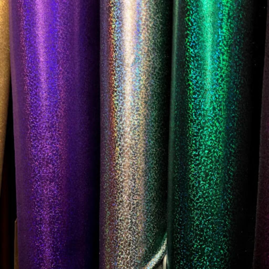Tela brillante Nunez Fabrics Inc