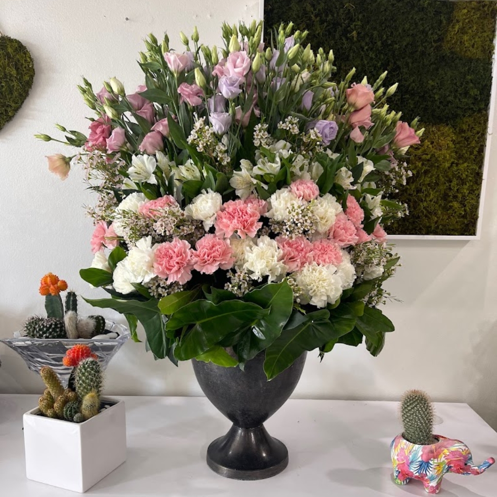 Arreglos con flores Carlos Marin Designer