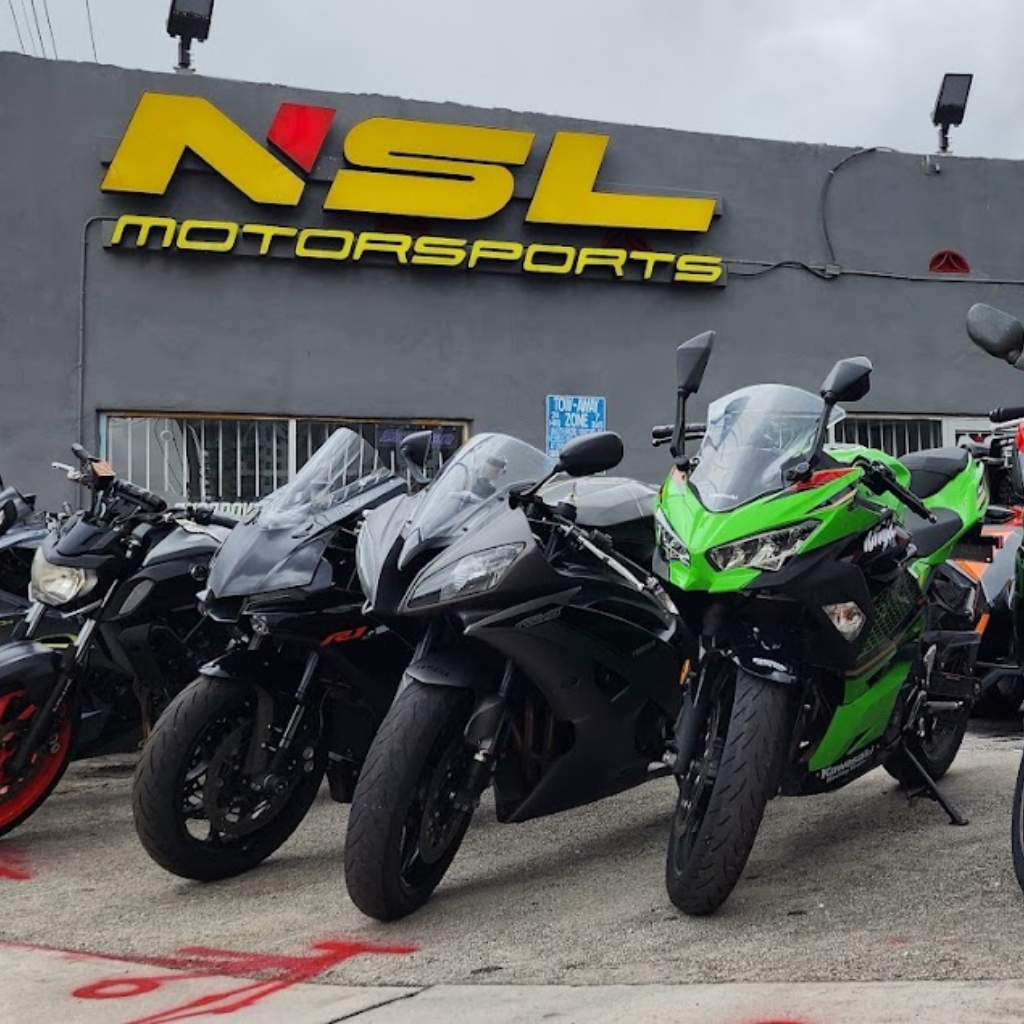Motos