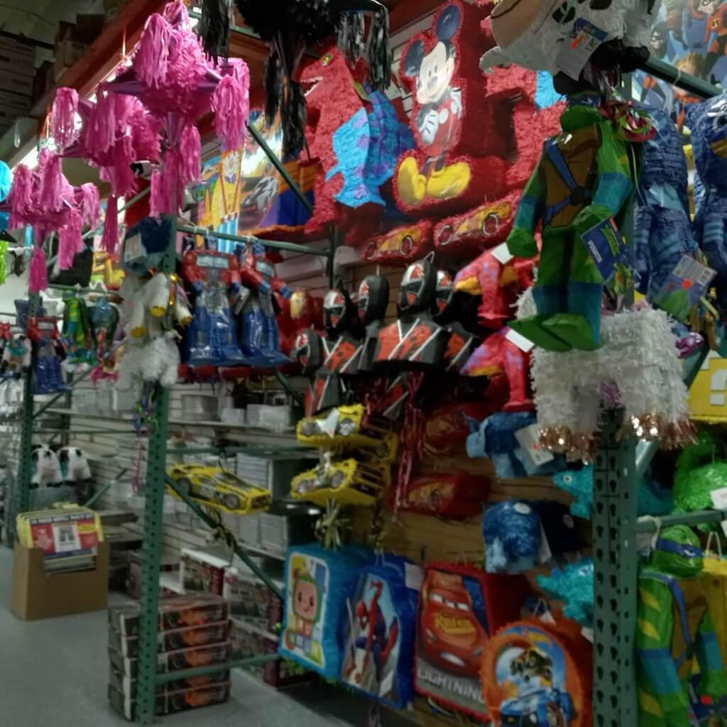 Piñatas temáticas