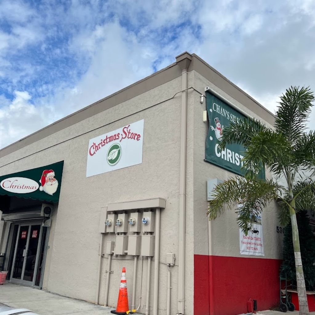 Chan’s Christmas Store