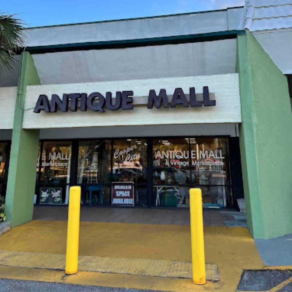 Tienda Cooper City Antique Mall