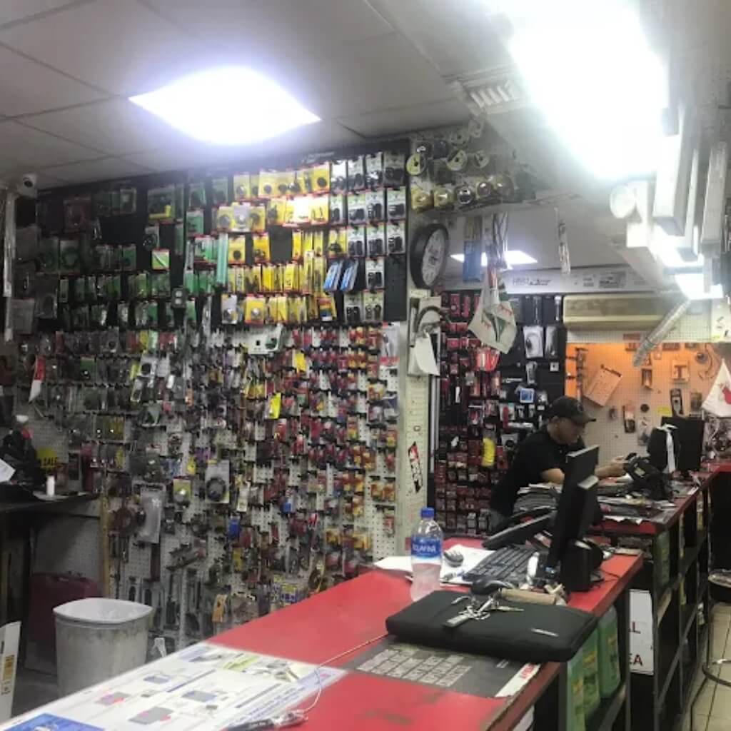 Bud's Auto Parts 5