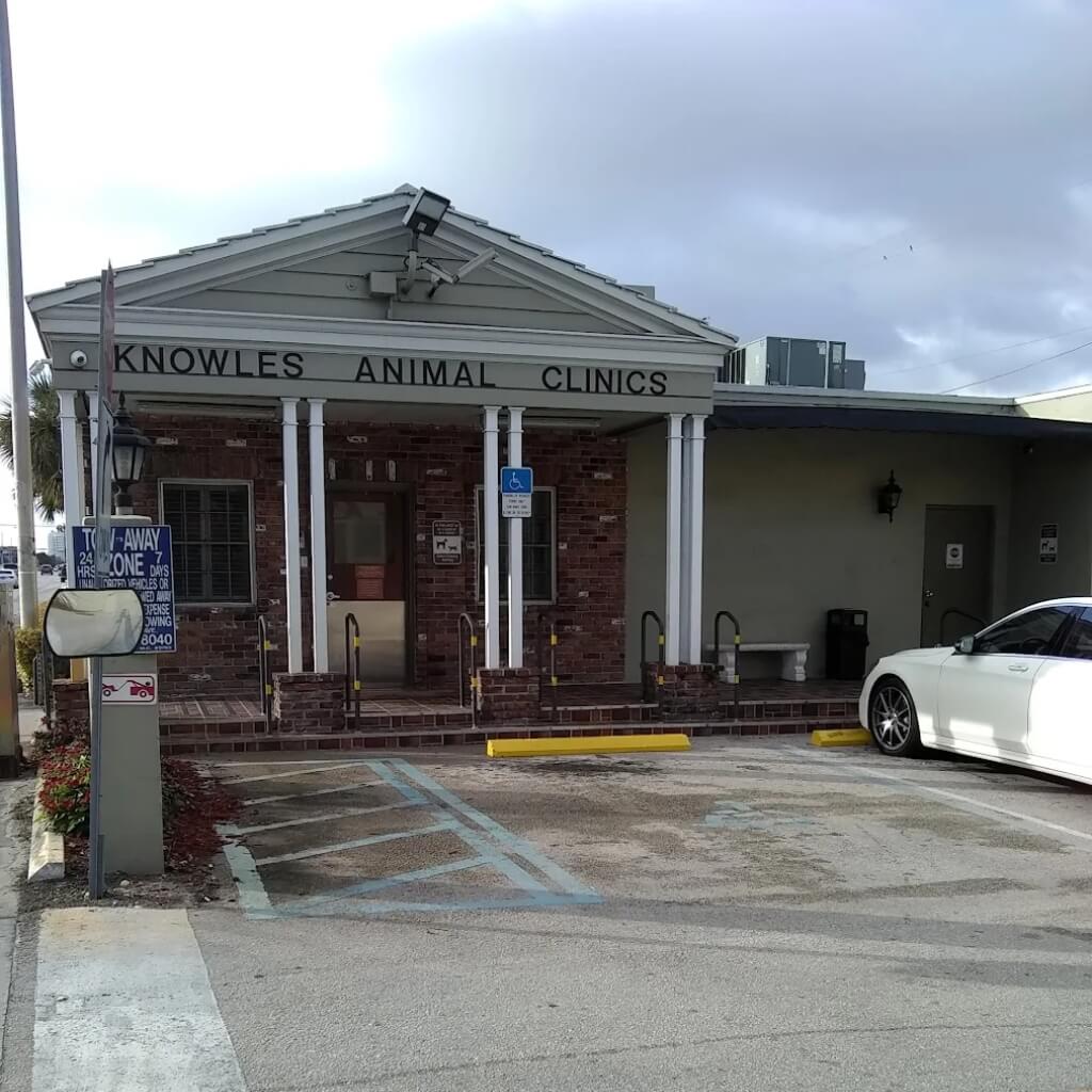 VCA Knowles Central Animal Hospital