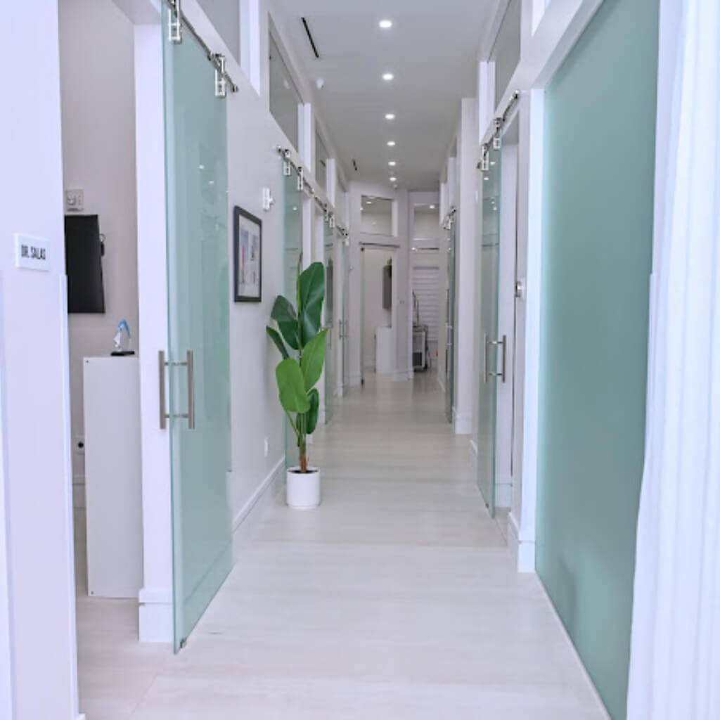 Salas Plastic Surgery