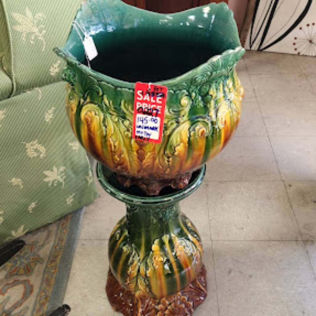 Tienda Jacobsen's Antique Mall