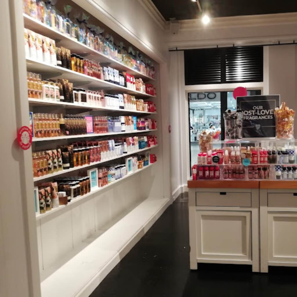 Bath & Body Works
