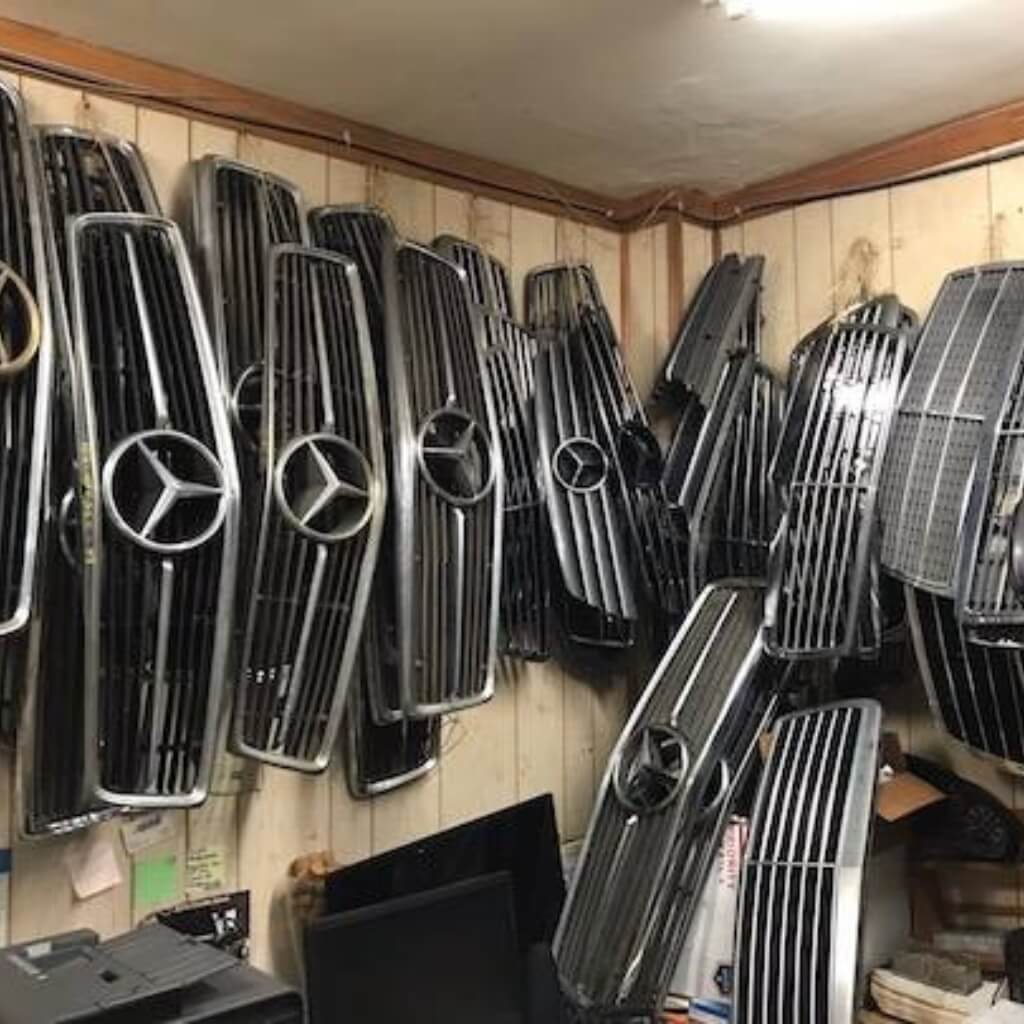 Bud's Auto Parts 3