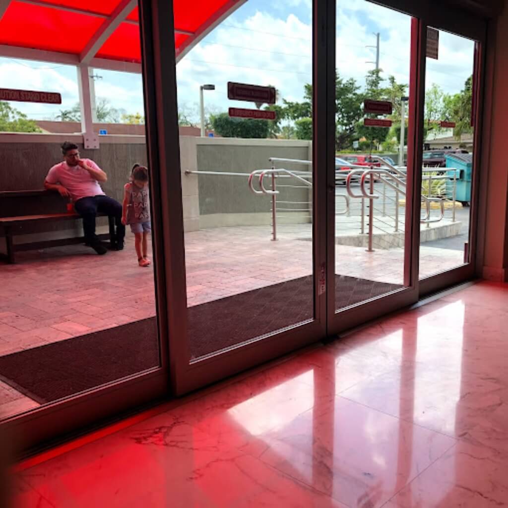 Dr. Jorge L. Luaces, MD 2