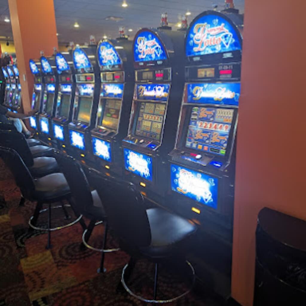 Flagler Dog Track & Entertainment 2