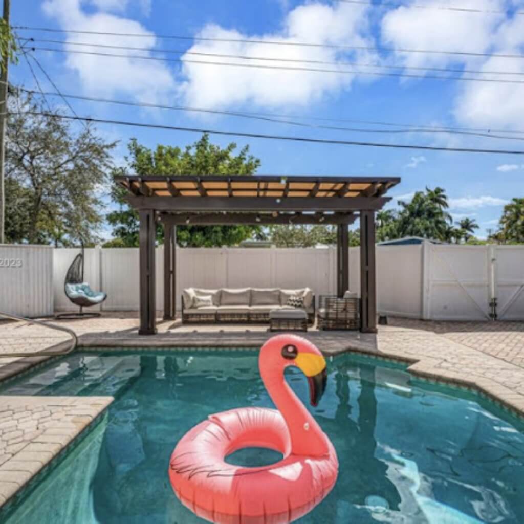 Inmobiliaria OfCourseMiami 