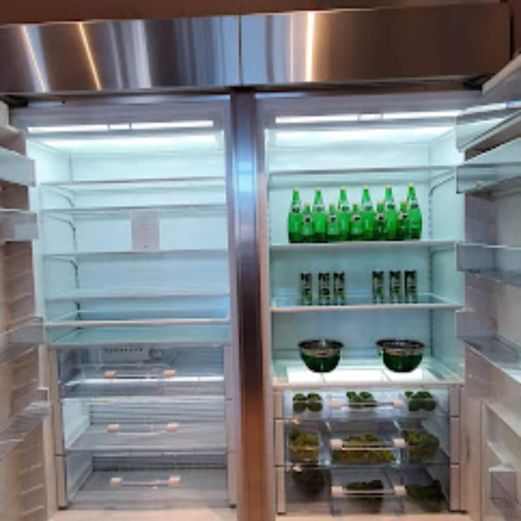 Tienda Wolf, and Cove Showroom Miami