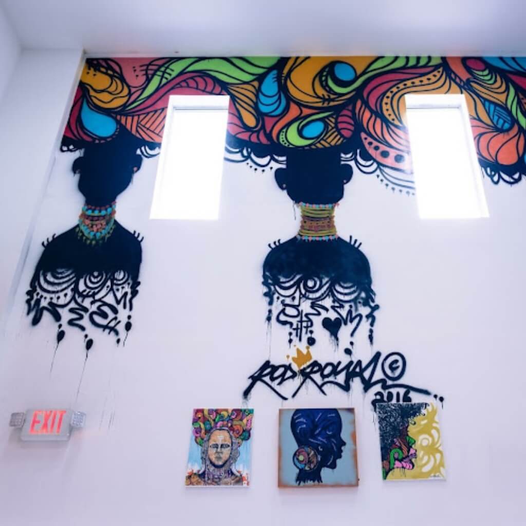 Tienda Antiques & Design Miami