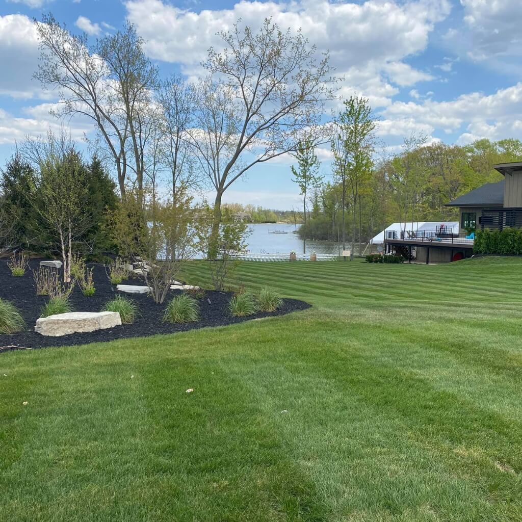 Superior Landscaping & Lawn Service 3