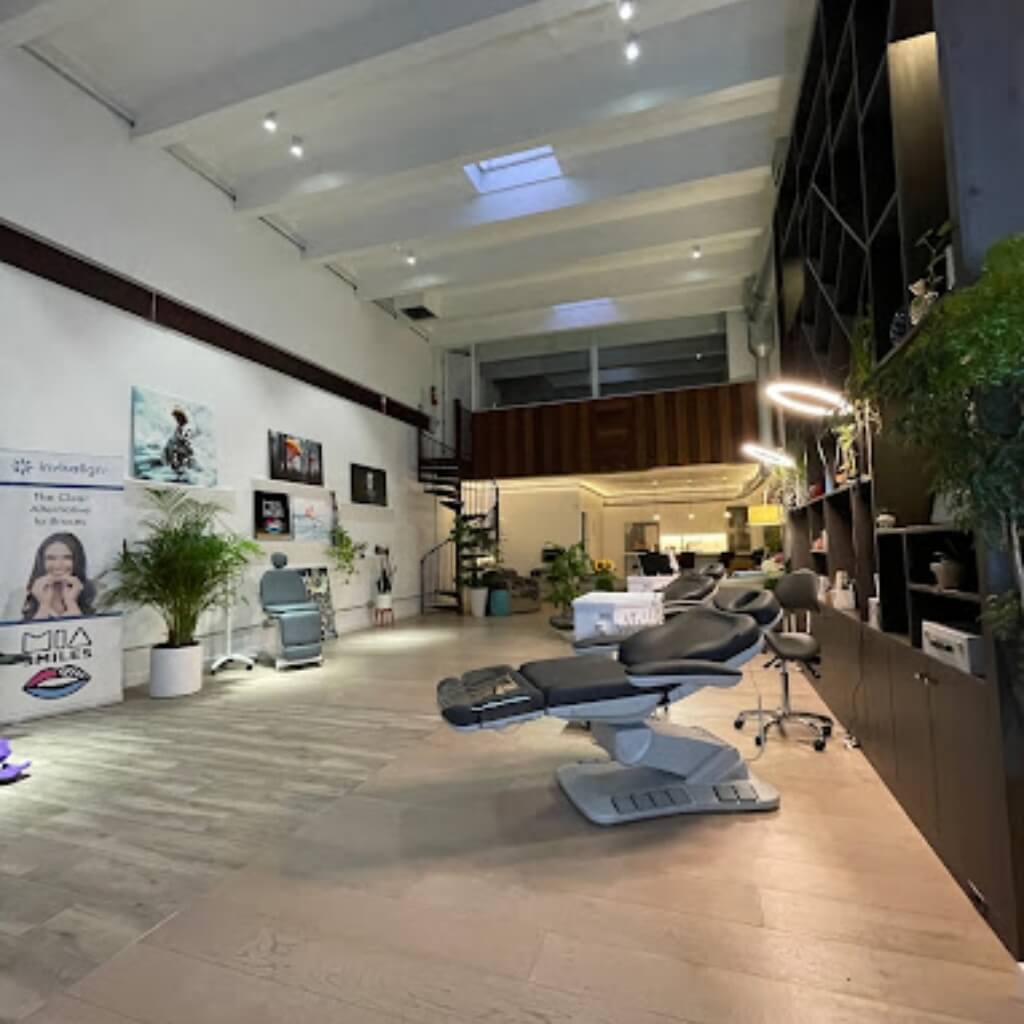 MIA SMILES ORTHODONTICS 3