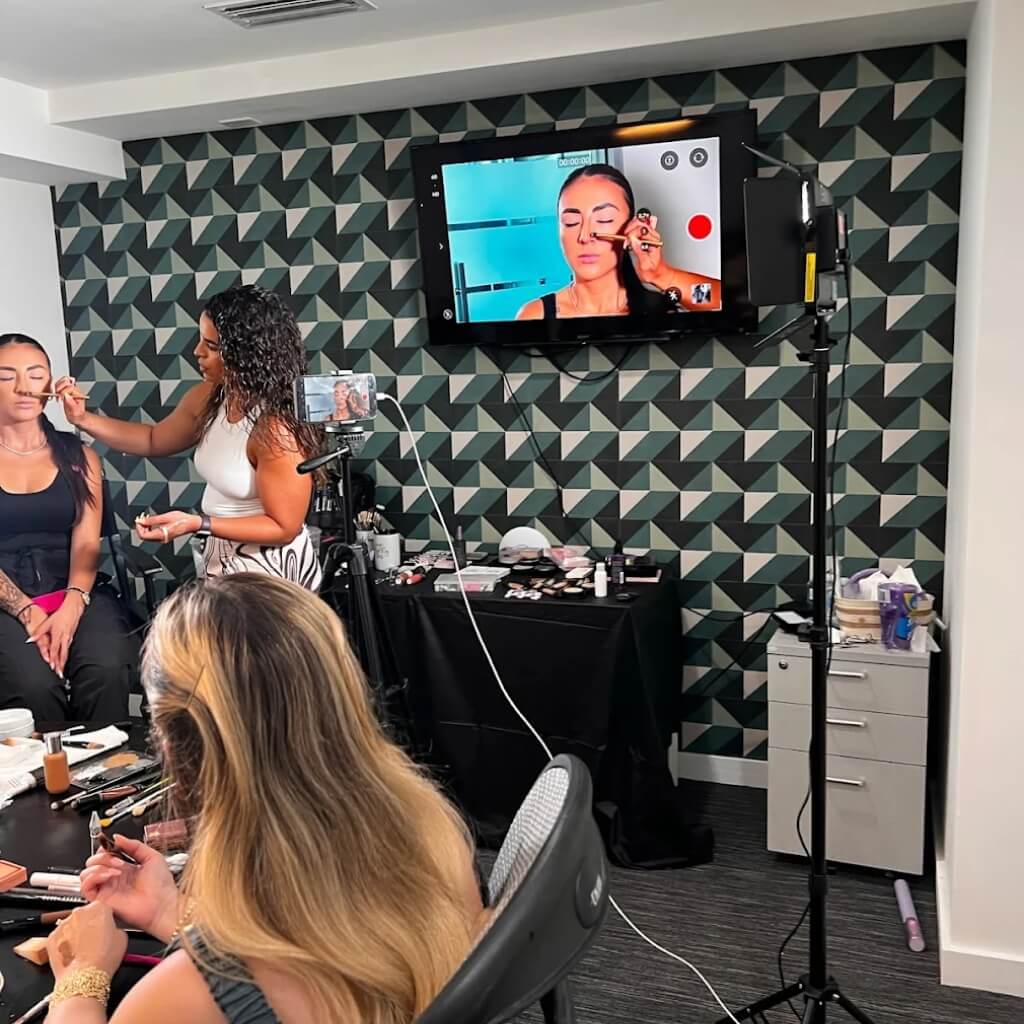 MARI D MUA BEAUTY STUDIO 3