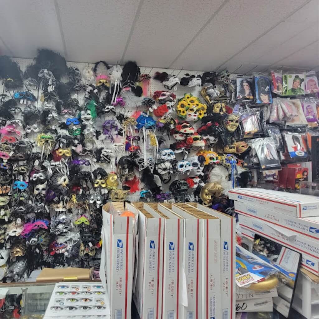 The House of Costumes 3