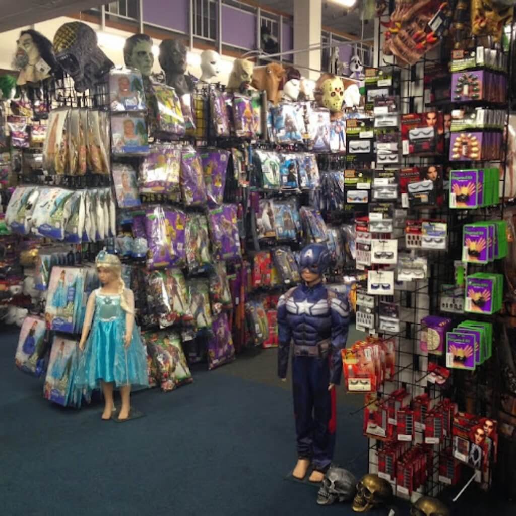 Halloween Megastore 3