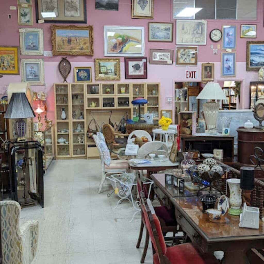 Tienda Jacobsen's Antique Mall