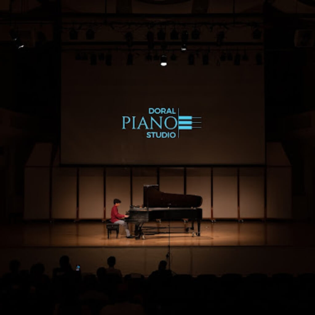 DORAL piano studio