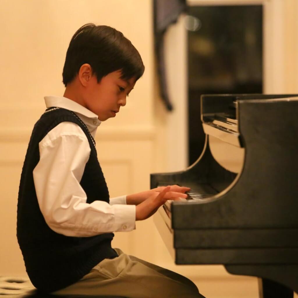 Clase Doral Conservatory & School of the Arts 