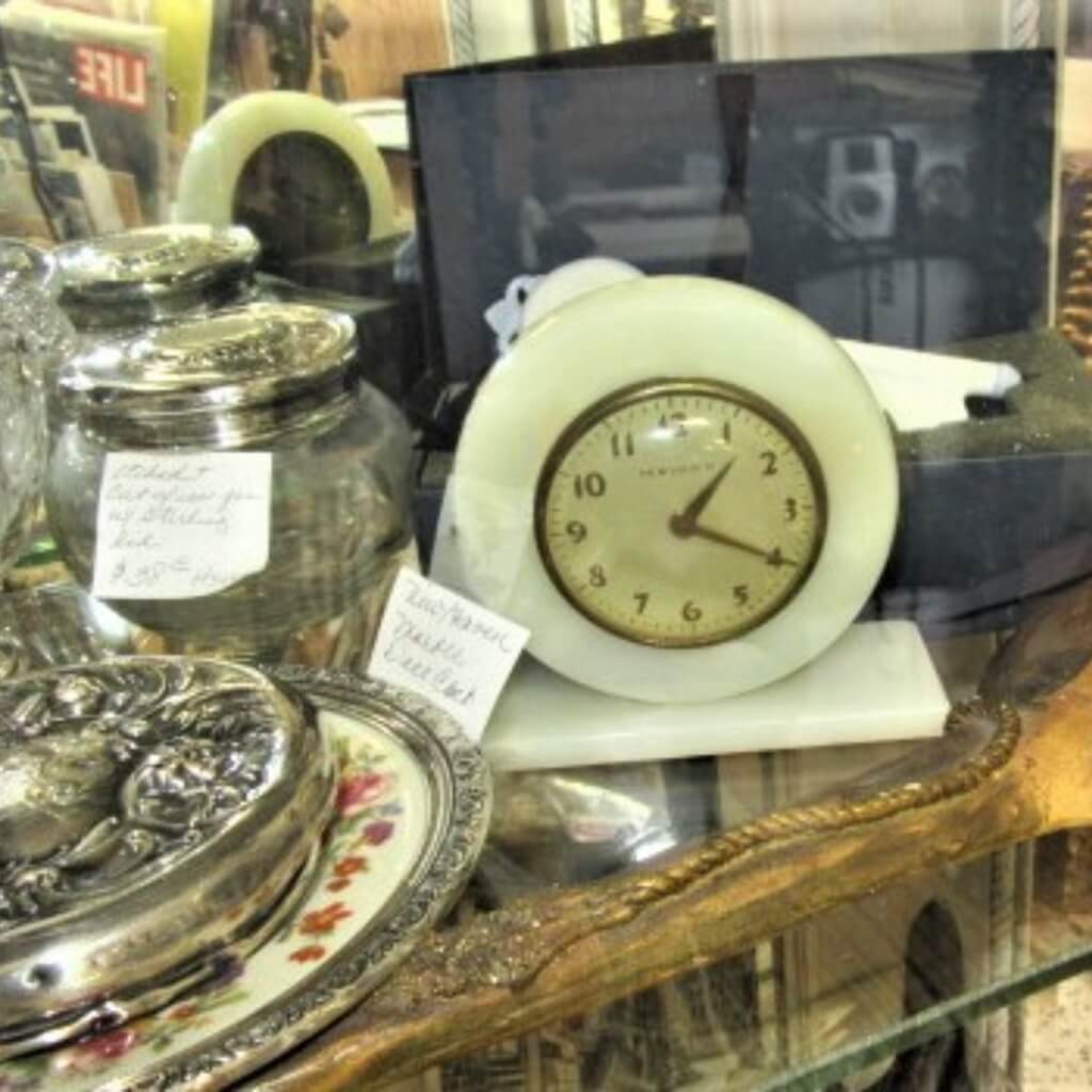 Tienda Antique Mall Y'All