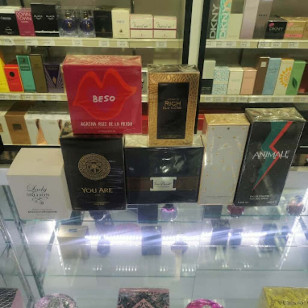 Perfume Plus Outlet