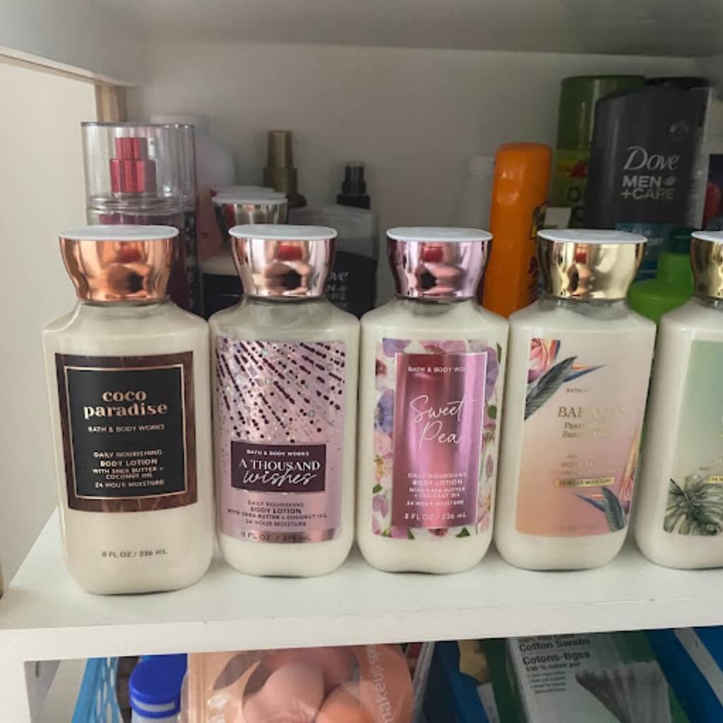 Bath & Body Works
