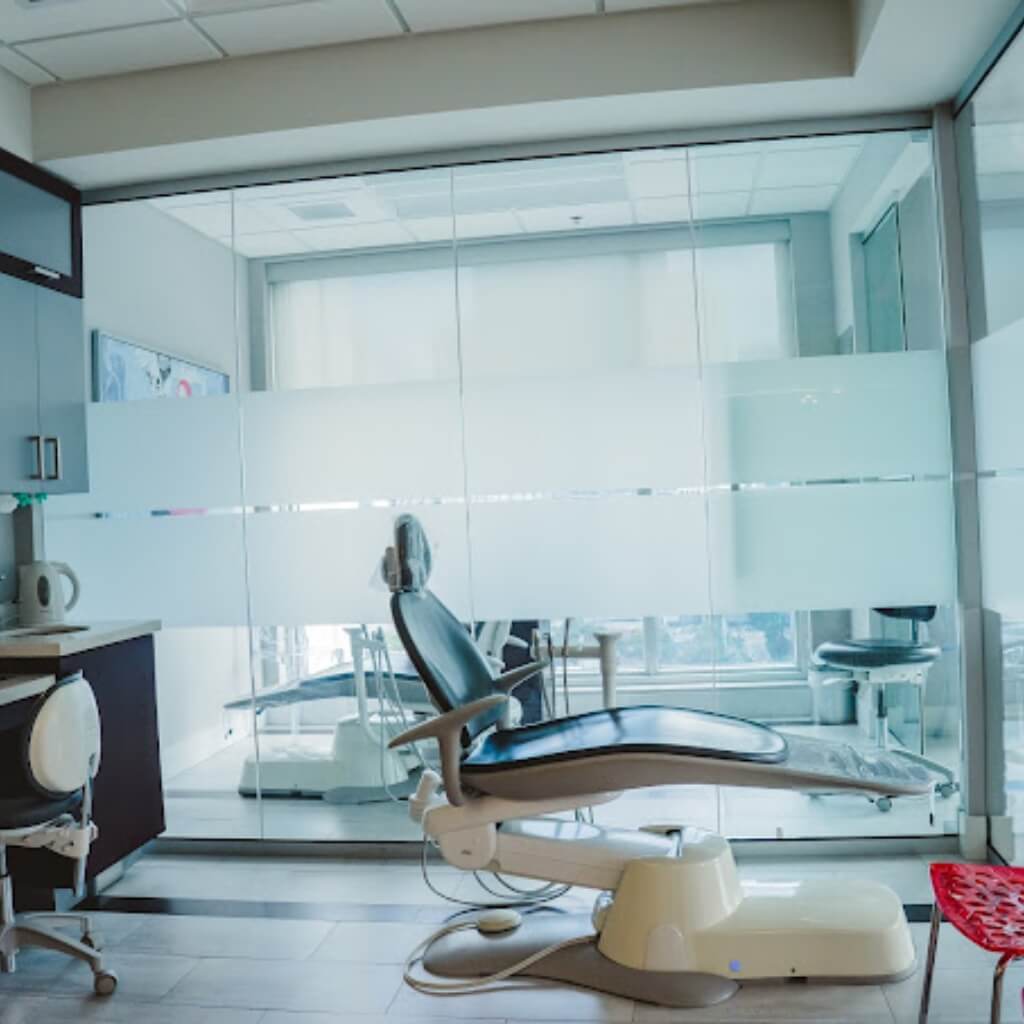 deRoode Orthodontics 4