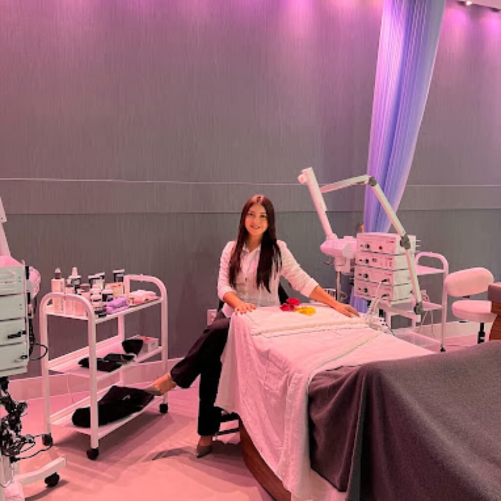 Celebrity School of Beauty - Miami 4