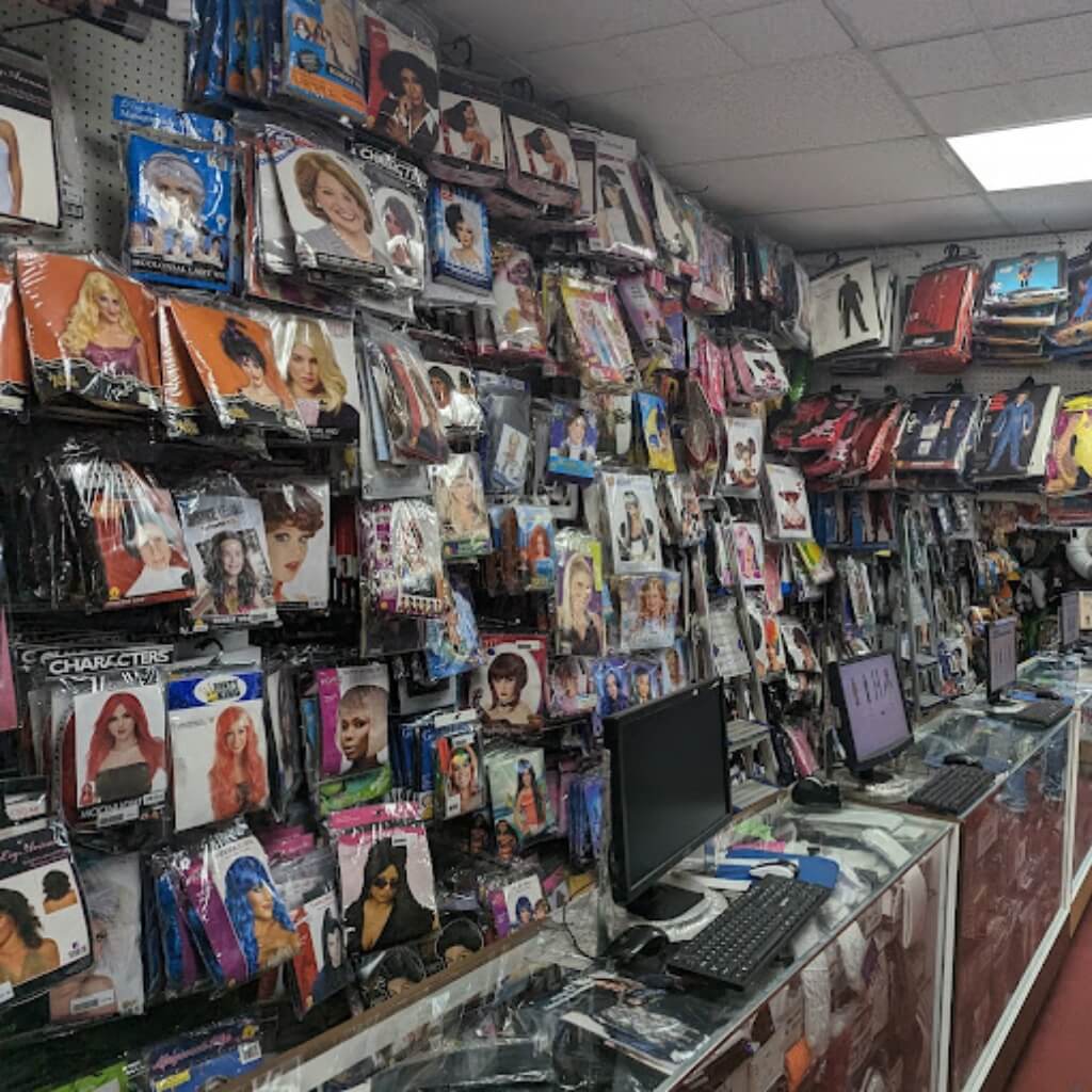 The House of Costumes 4