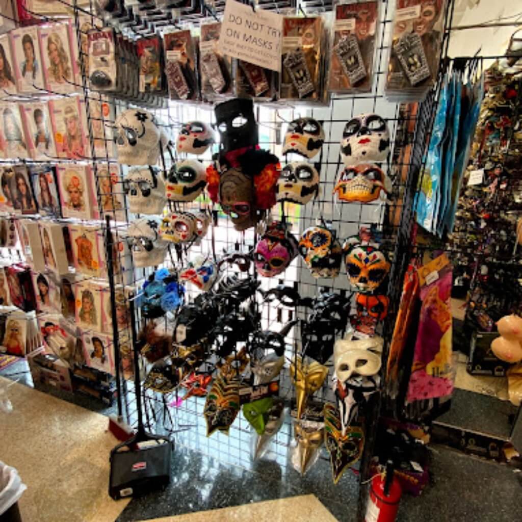 Halloween Megastore 4