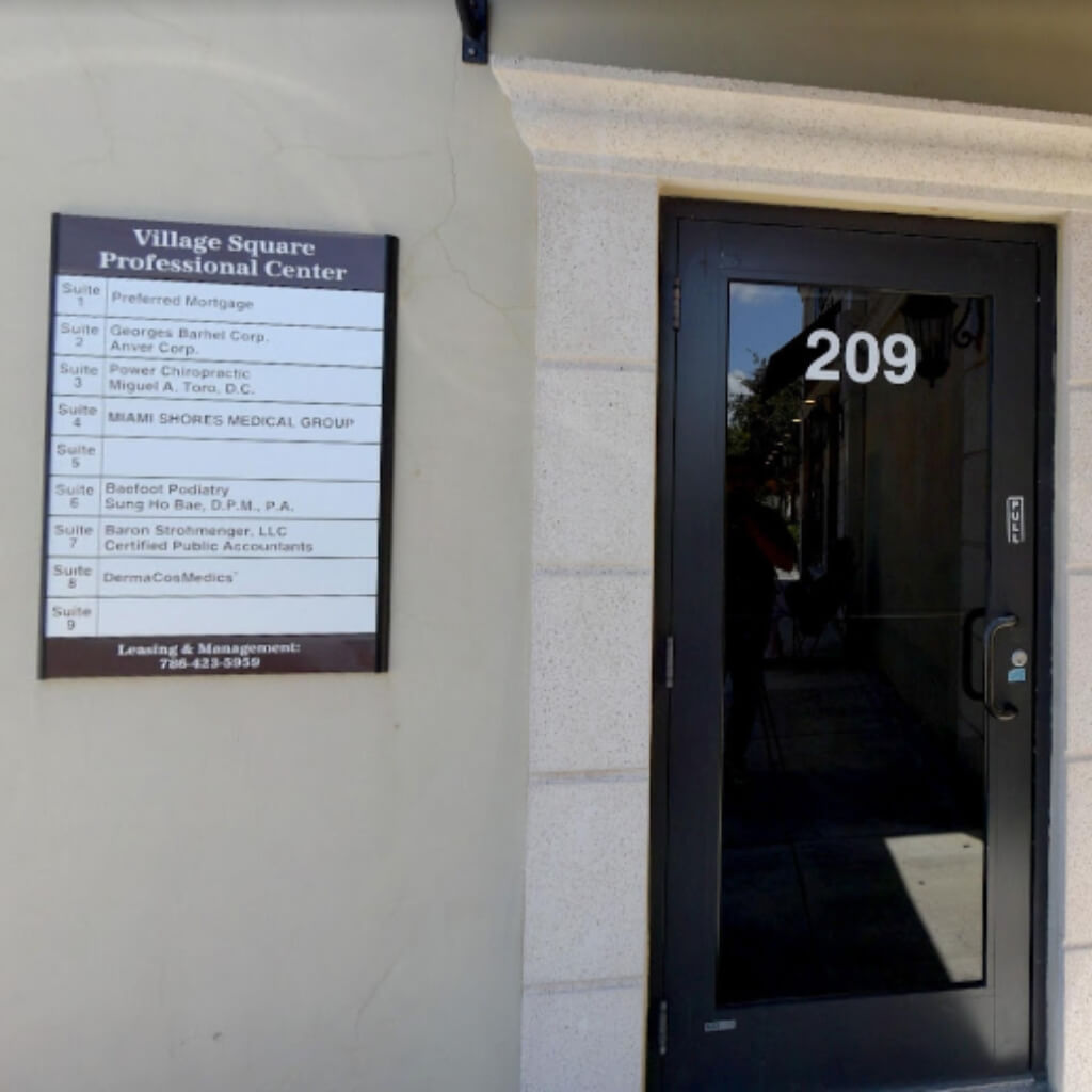 Dr. Luis A. Arias-Urdaneta, MD