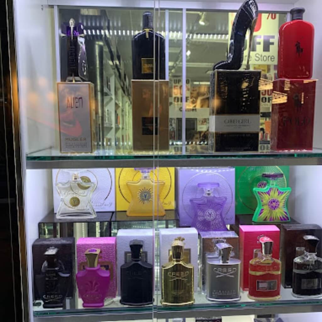 Perfume Plus Outlet