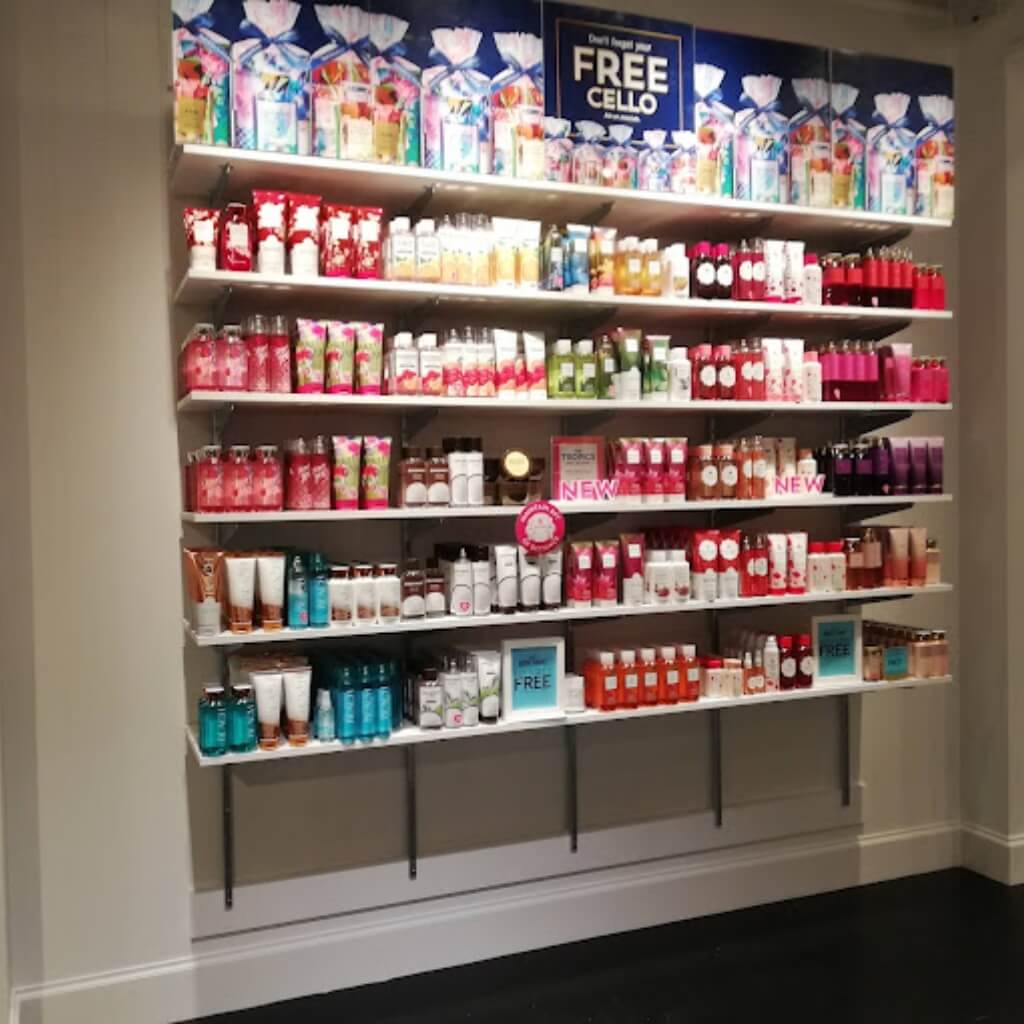 Bath & Body Works
