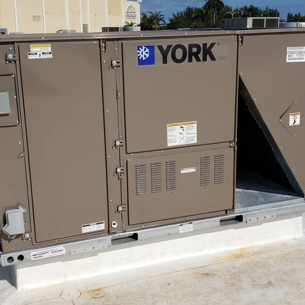 Compañía Carvajal A/C Mechanical Corp