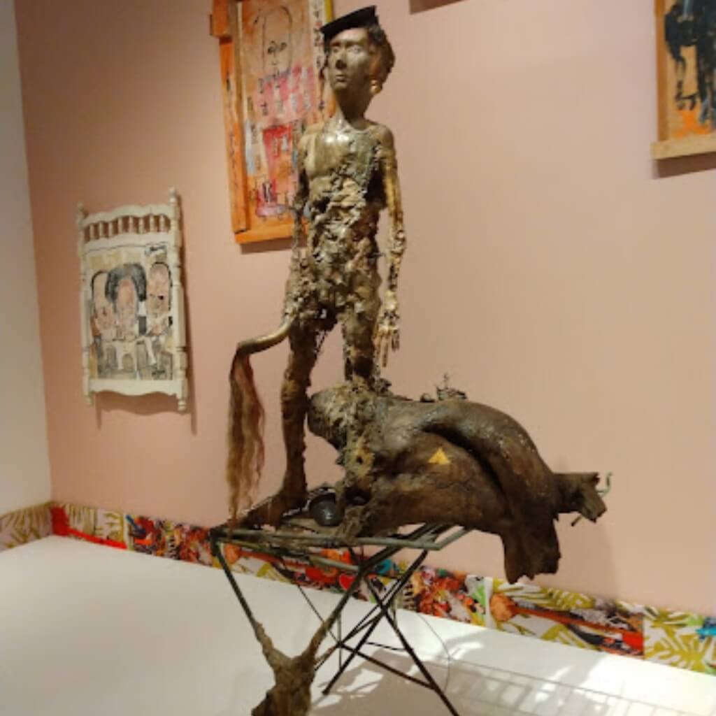 Patricia and Phillip Frost Art Museum 5