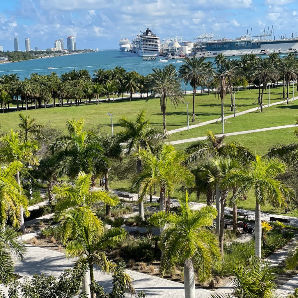 Maurice A. Ferré Park
