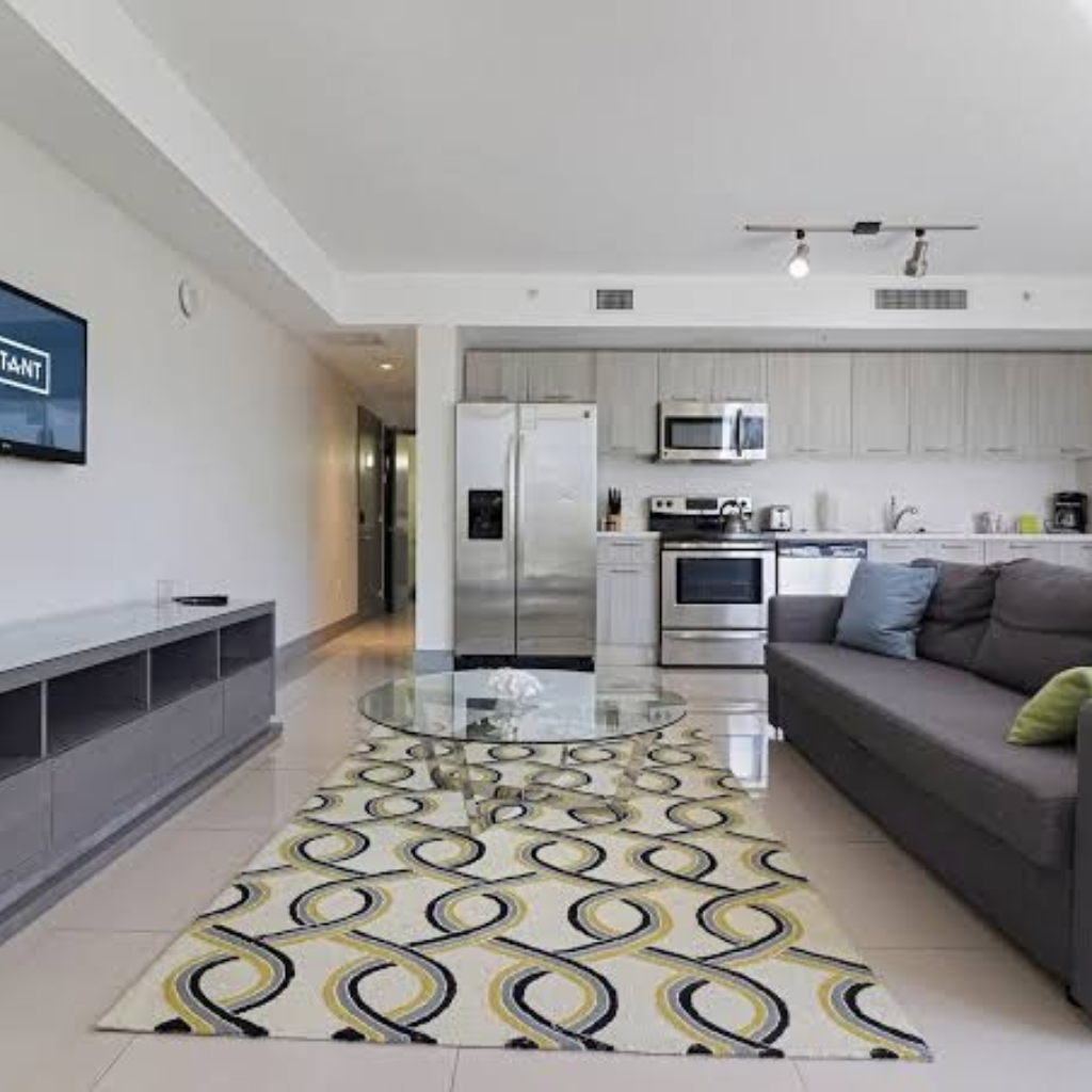 Roami at Habitat Brickell