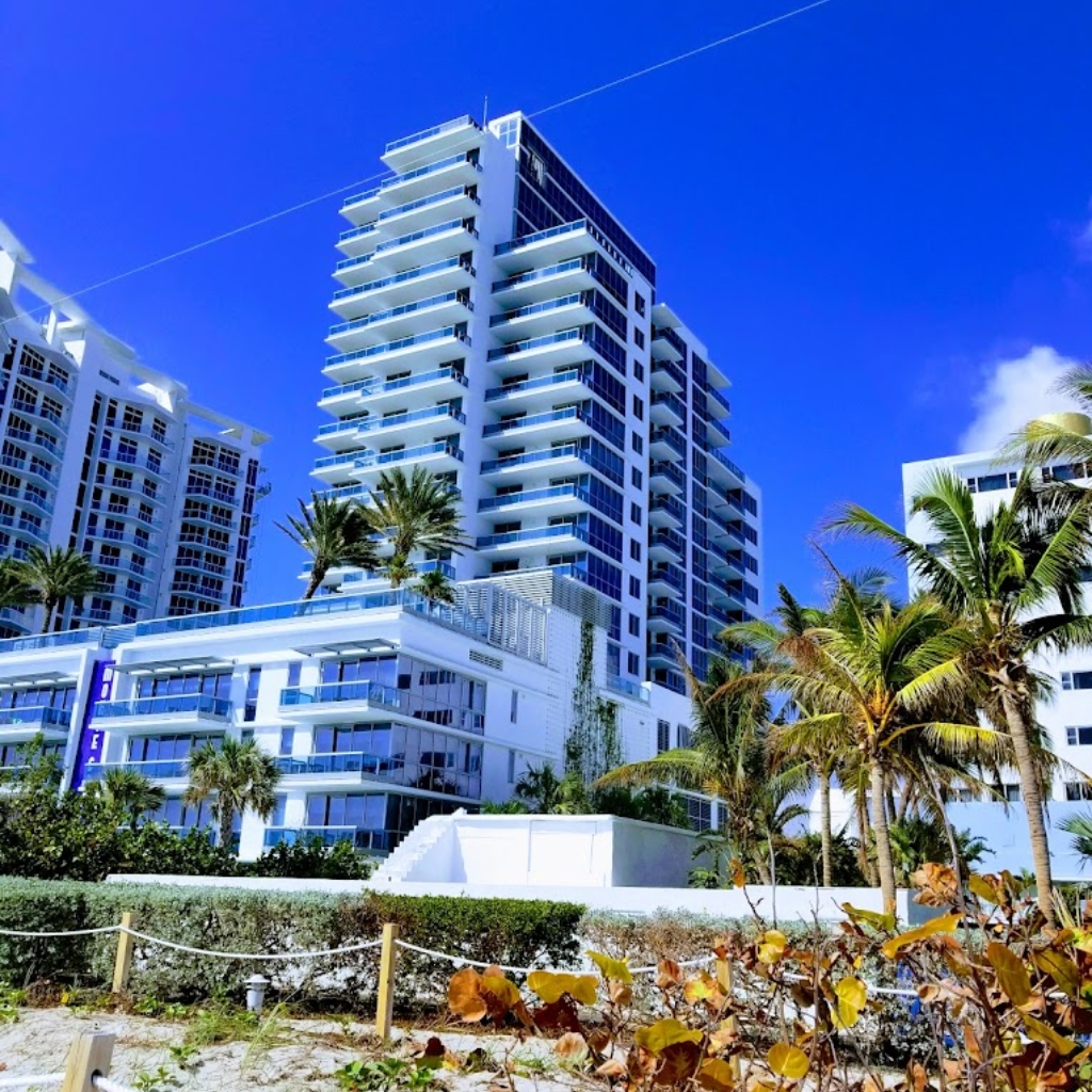 Churchill Suites Miami Brickell
