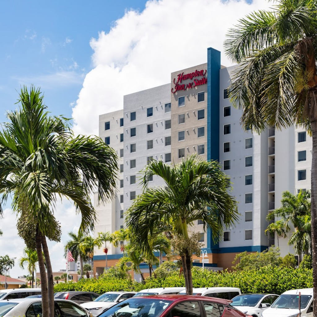 Hampton Inn & Suites by Hilton Miami Airport South Blue Lagoon
