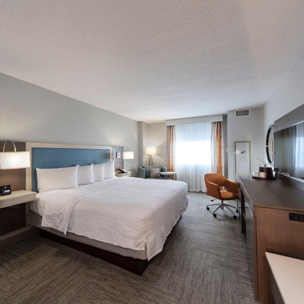 Hampton Inn & Suites by Hilton Miami Airport South Blue Lagoon
