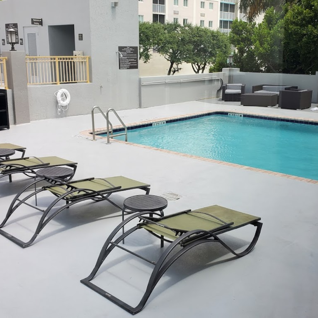 Hampton Inn & Suites by Hilton Miami Airport South Blue Lagoon