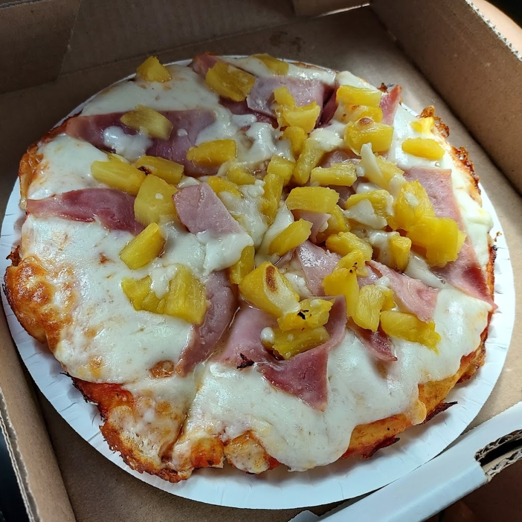 Montes De Oca Pizzeria Restaurant