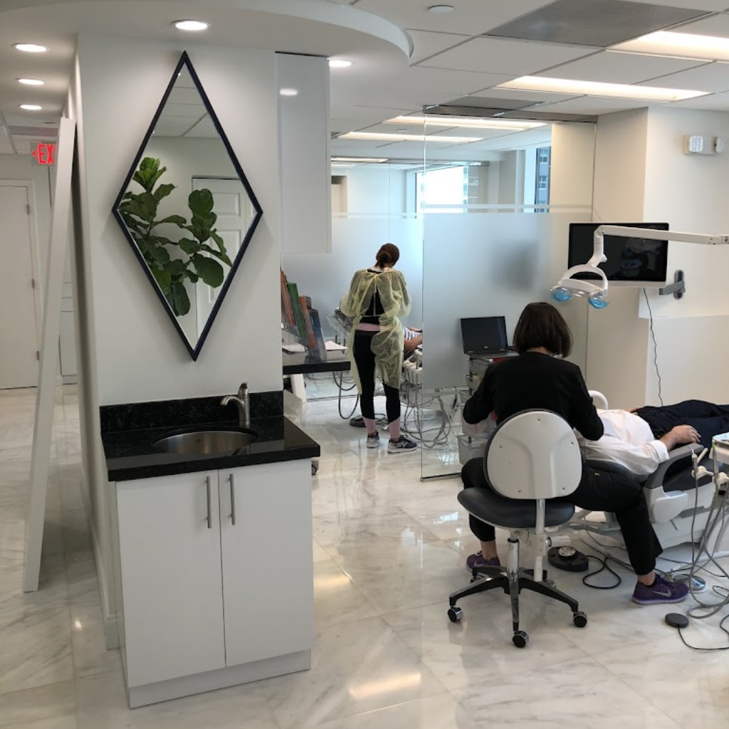 Dental World of Miami dentista