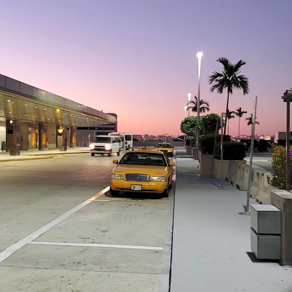 Transporte en Miami Taxi Services llc. Callmytaxicab
