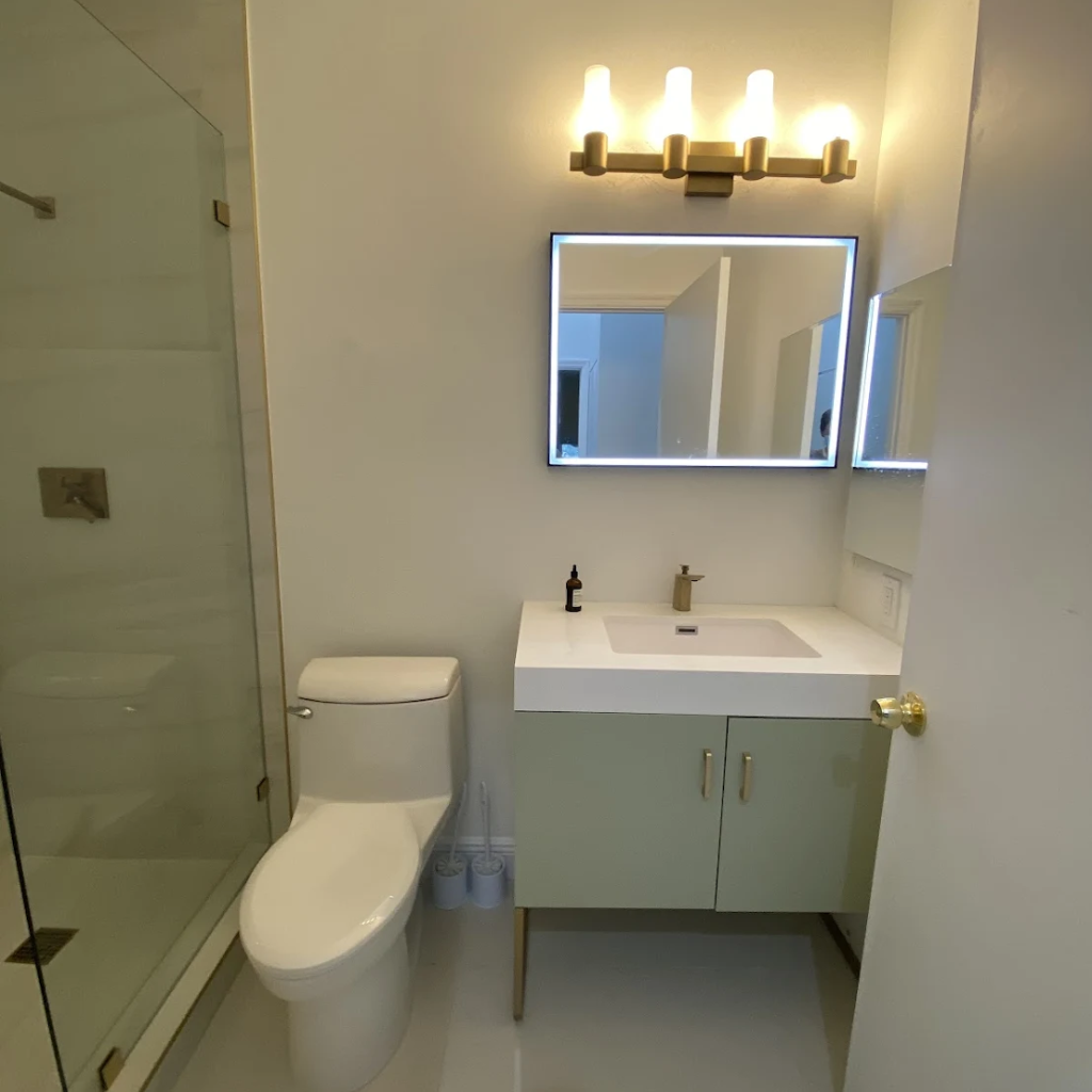 Baño MELHEM CONSTRUCTION GROUP